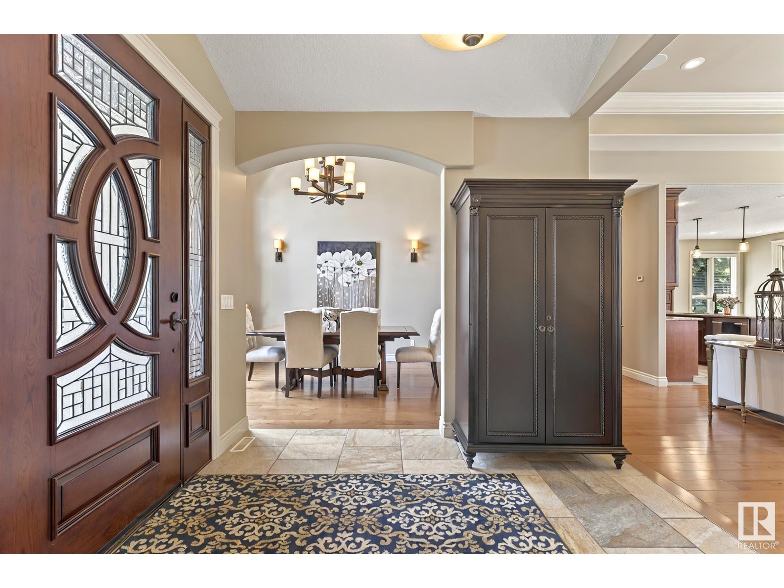 Property at 98 LANCASTER CR image 4