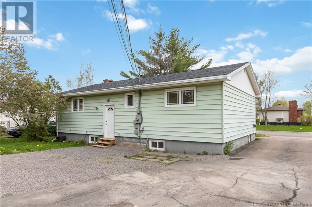 66 Ayer Avenue, Moncton, New Brunswick  E1C 8G8 - Photo 46 - NB118894