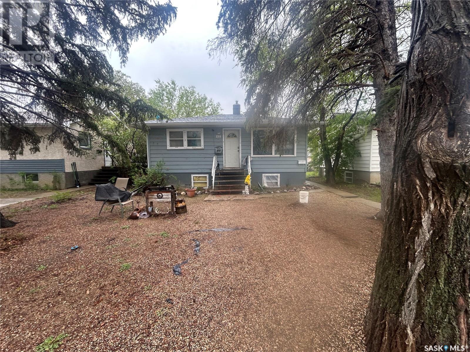 1314 Minto Street, Regina, Saskatchewan  S4T 5J2 - Photo 2 - SK006438