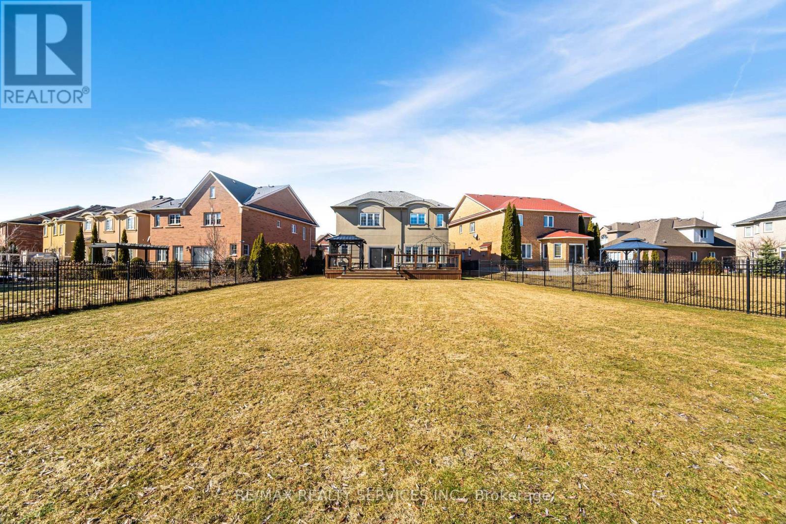5 Belleville Drive, Brampton, Ontario  L6P 1V7 - Photo 47 - W12159198