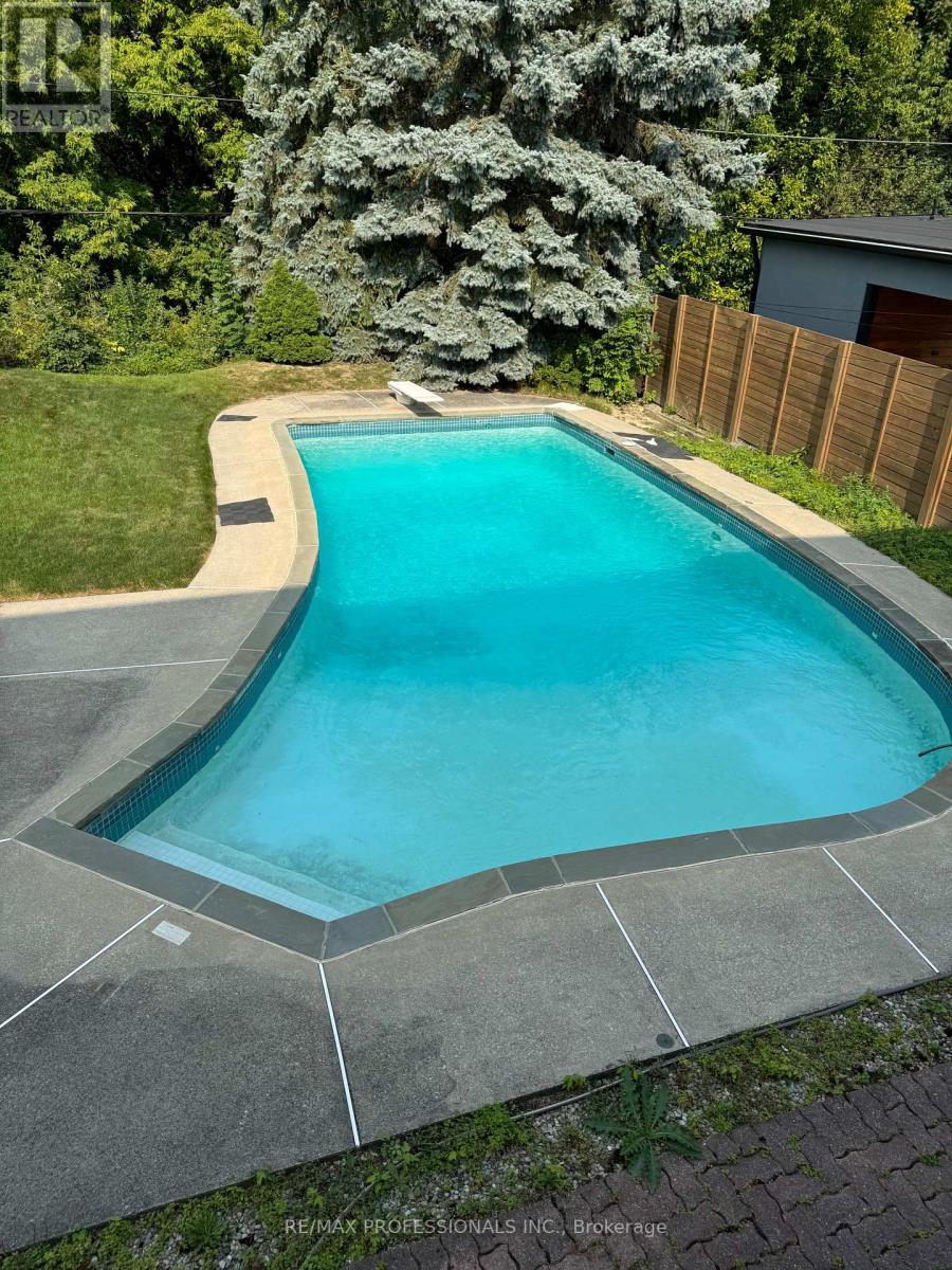 37 Thicket Road, Toronto, Ontario  M9C 2T4 - Photo 40 - W12159201