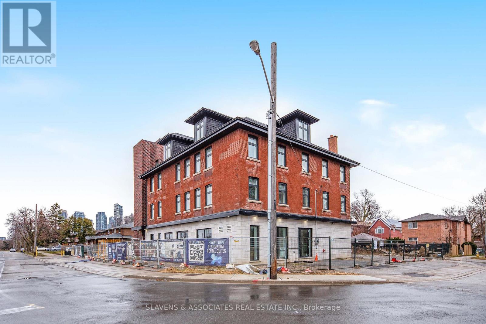 1 Blue Goose Street, Toronto, Ontario  M8V 2R5 - Photo 2 - W12159232