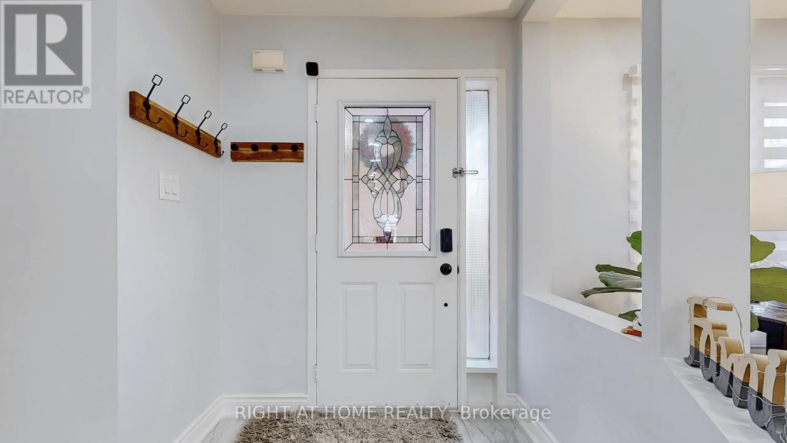 5253 Floral Hill Crescent S, Mississauga, Ontario  L5V 1V4 - Photo 19 - W12159241