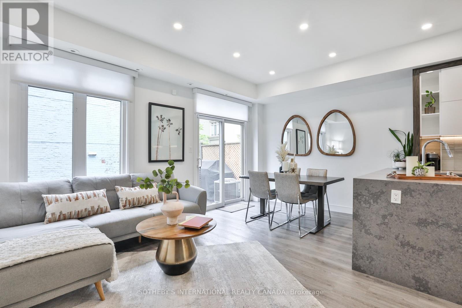 Th06 - 98 Carr Street, Toronto (Kensington-Chinatown), Ontario  M5T 1B7 - Photo 16 - C12159276