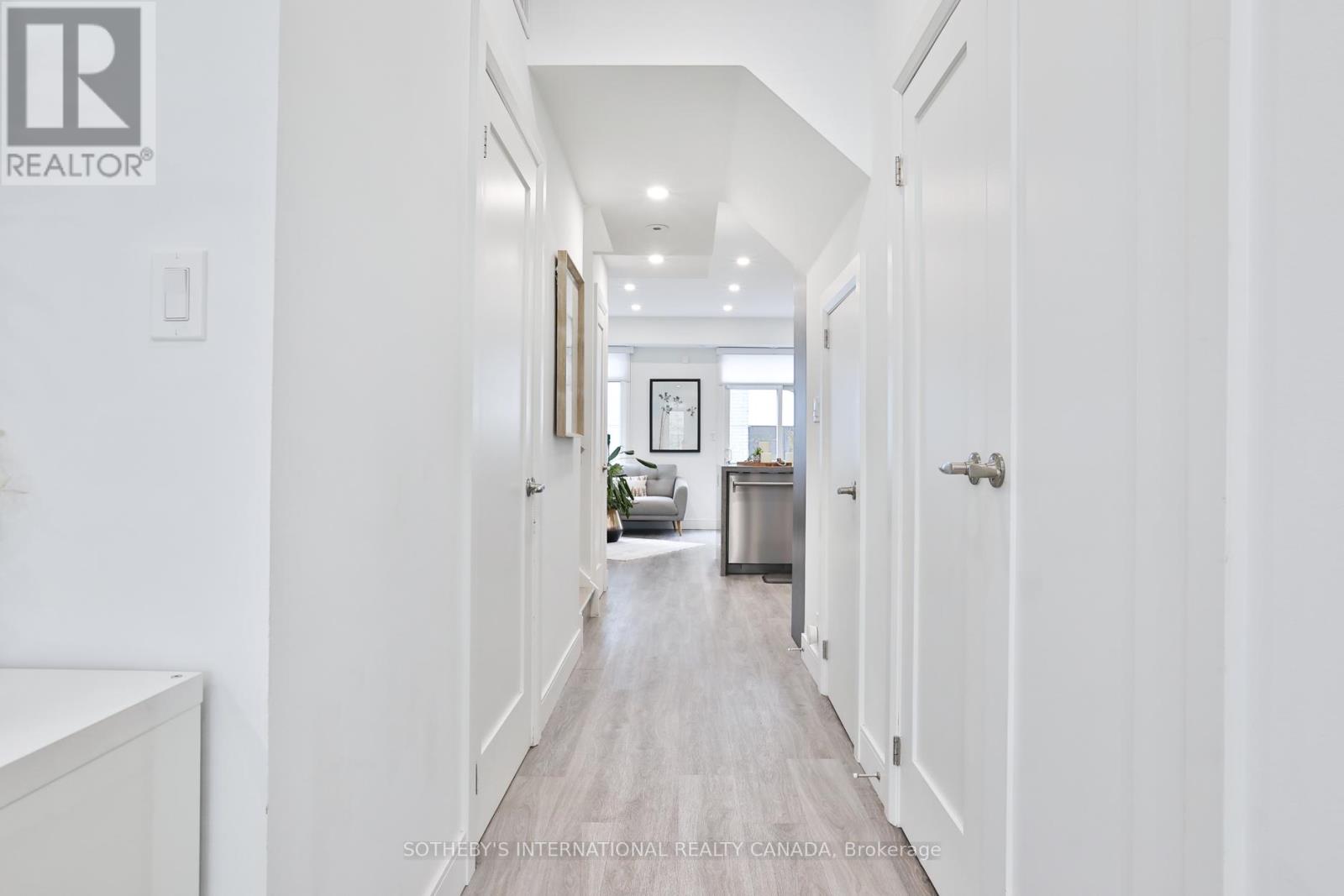 Th06 - 98 Carr Street, Toronto (Kensington-Chinatown), Ontario  M5T 1B7 - Photo 6 - C12159276