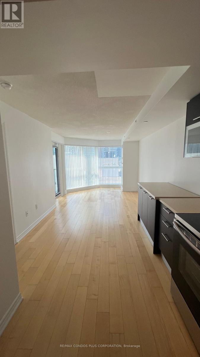 1616 - 386 YONGE STREET, Toronto, Ontario