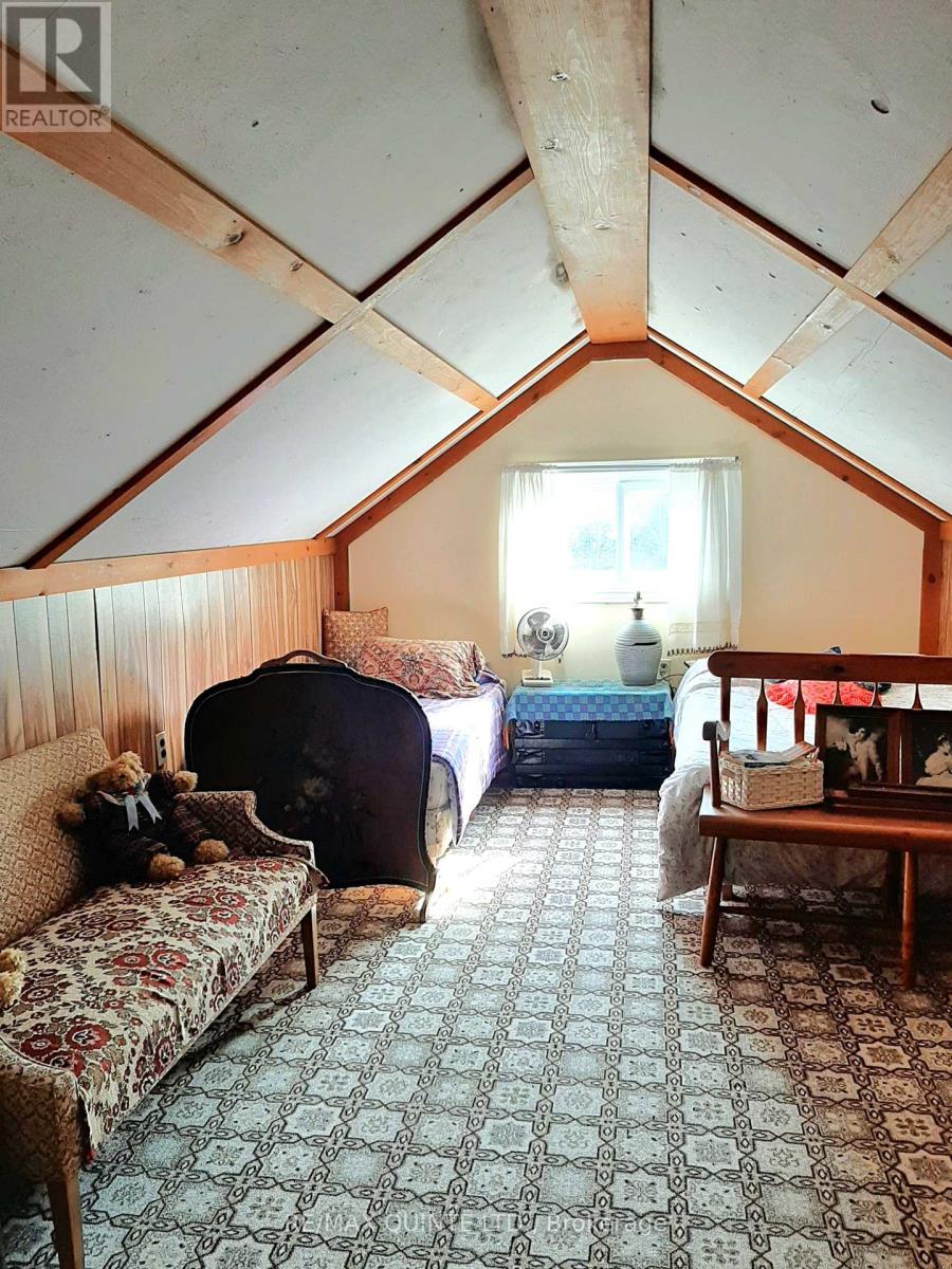 1578 Cooper Road, Madoc, Ontario K0K 2K0 - Photo 25 - X12108705