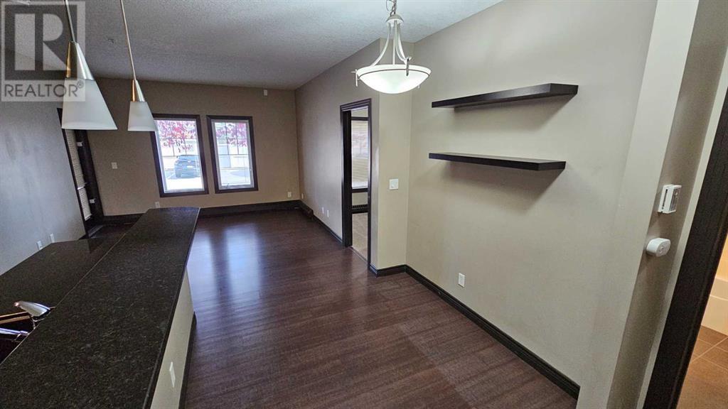 Property at 138, 30 Royal Oak Plaza NW image 5