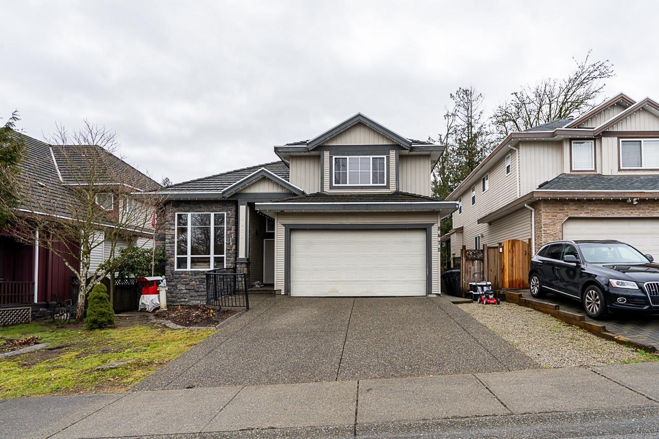 8472 168 STREET, surrey, British Columbia