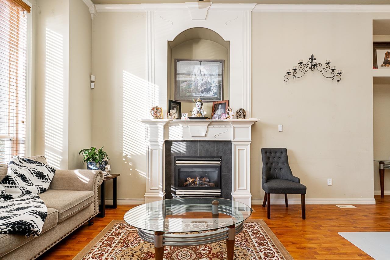 Property at 8472 168 STREET image 4