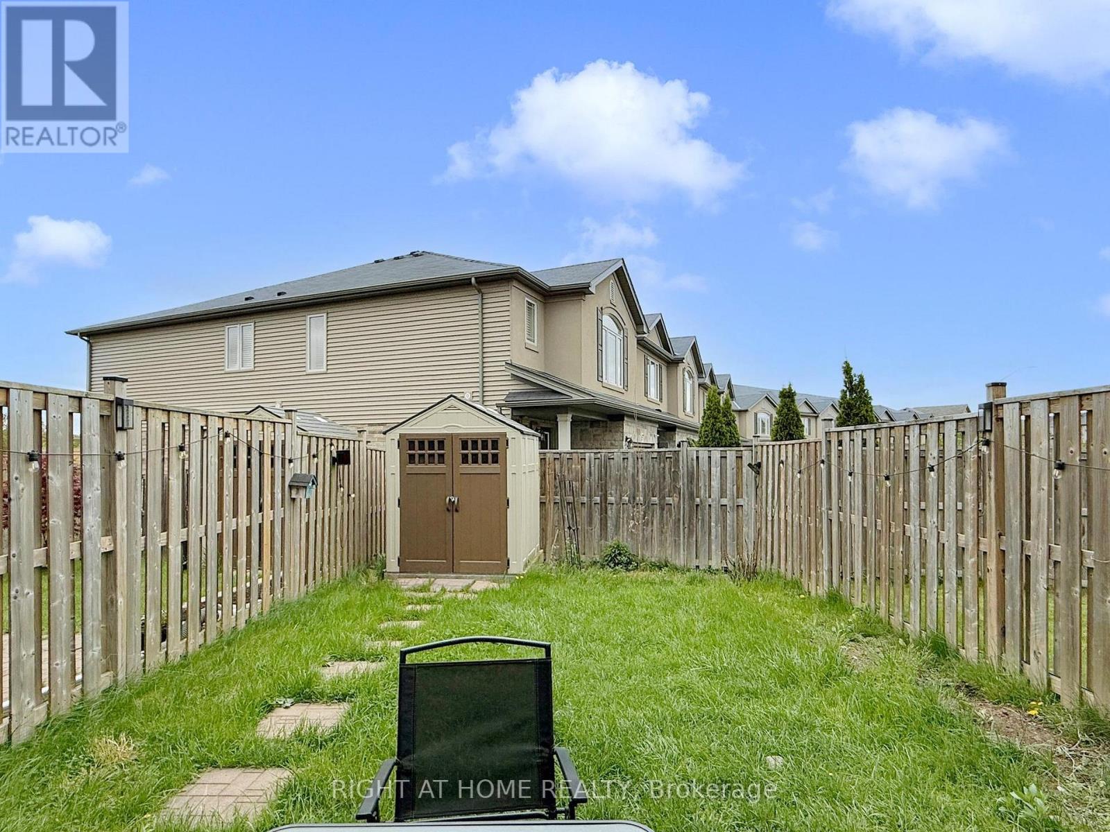133 Westbank Trail, Hamilton, Ontario  L8J 0H3 - Photo 48 - X12159174
