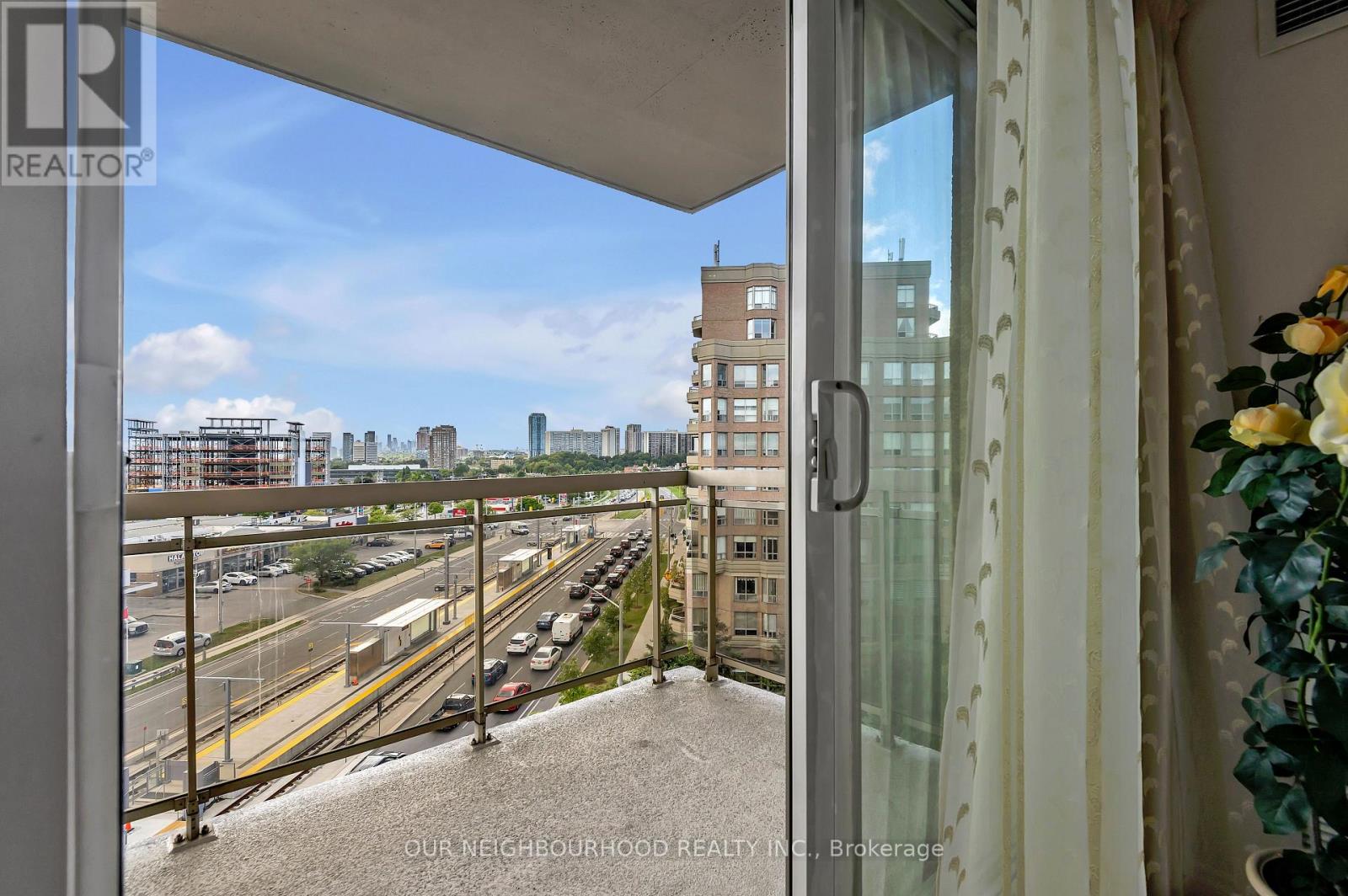 813 - 1720 Eglinton Avenue E, Toronto, Ontario  M4A 2X8 - Photo 15 - C12159519