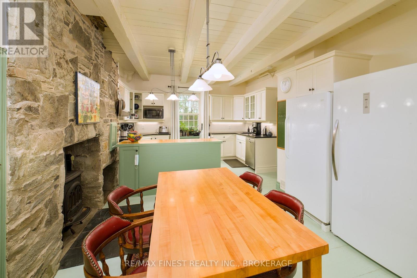 2750 Front Road, Frontenac Islands, Ontario  K0H 2S0 - Photo 7 - X12159508