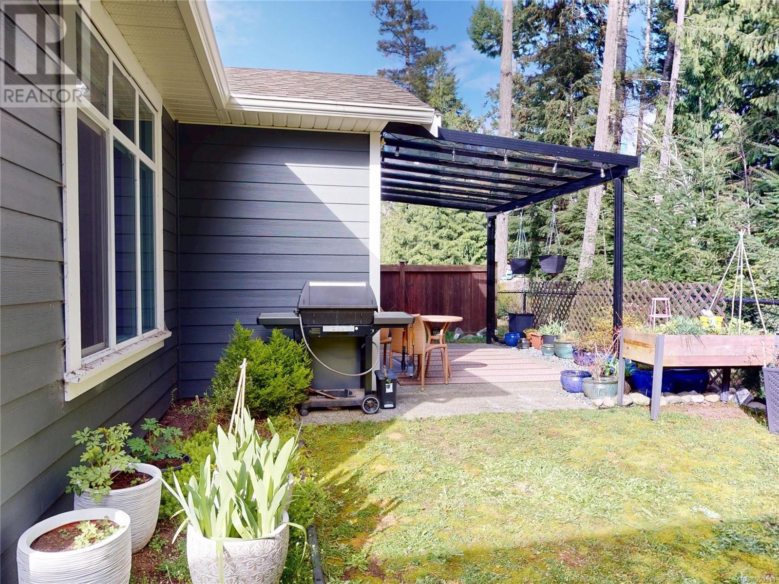 Property at 6373 Shambrook Dr image 5