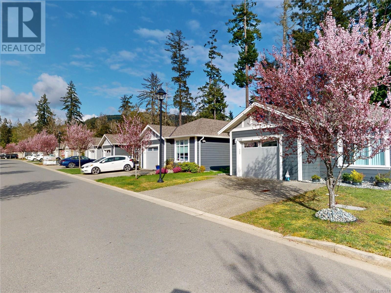 Property at 6373 Shambrook Dr image 3