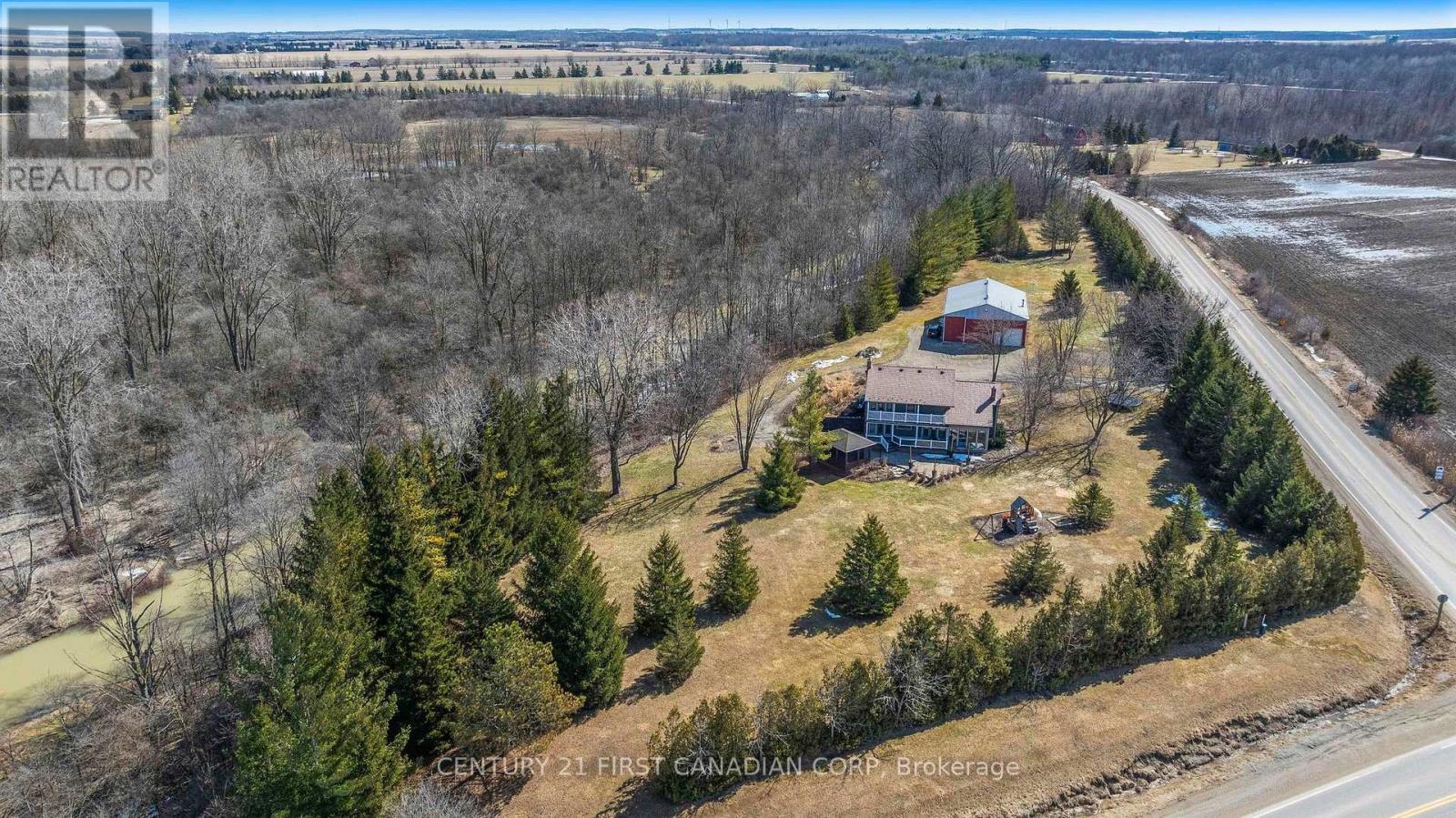 6210 Confederation Line, Warwick (Watford), Ontario  N0M 2S0 - Photo 37 - X12159546