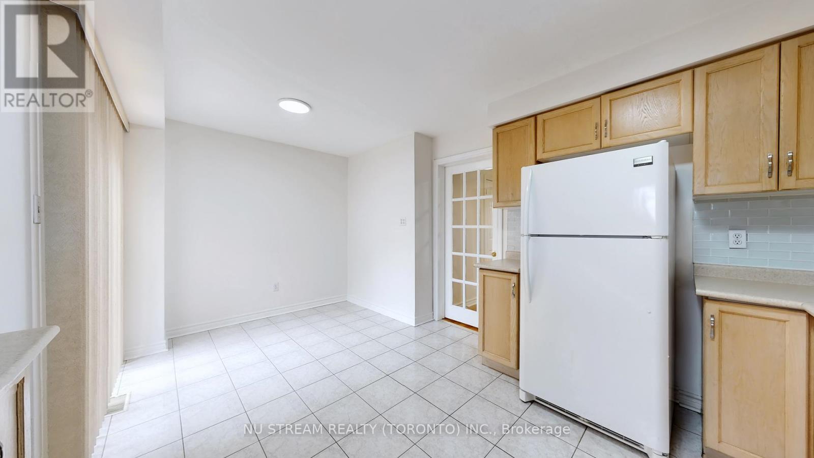 203 Milliken Meadows Drive, Markham, Ontario  L3R 0V9 - Photo 16 - N12159426