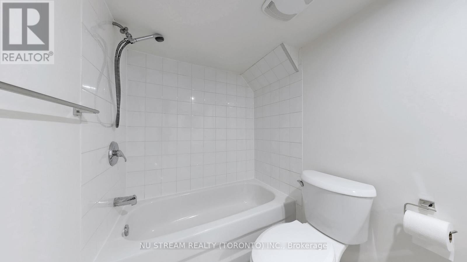 203 Milliken Meadows Drive, Markham, Ontario  L3R 0V9 - Photo 34 - N12159426