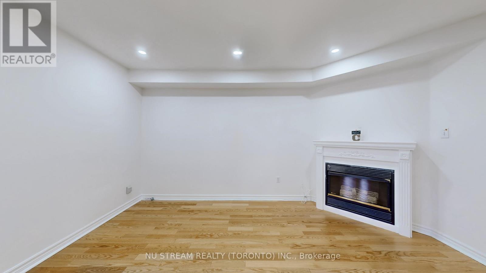 203 Milliken Meadows Drive, Markham, Ontario  L3R 0V9 - Photo 6 - N12159426