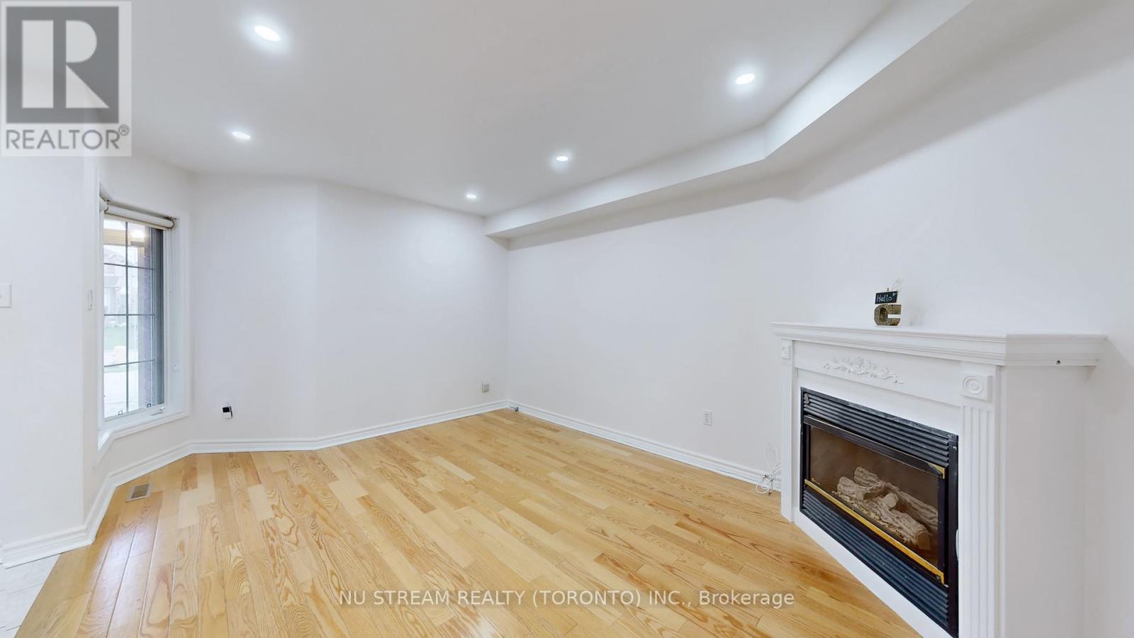 203 Milliken Meadows Drive, Markham, Ontario  L3R 0V9 - Photo 7 - N12159426