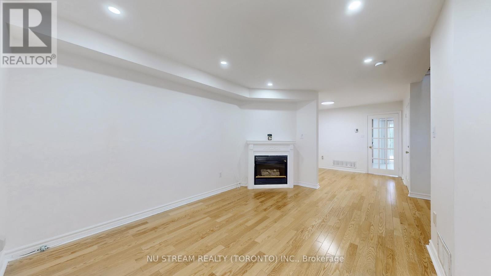 203 Milliken Meadows Drive, Markham, Ontario  L3R 0V9 - Photo 8 - N12159426