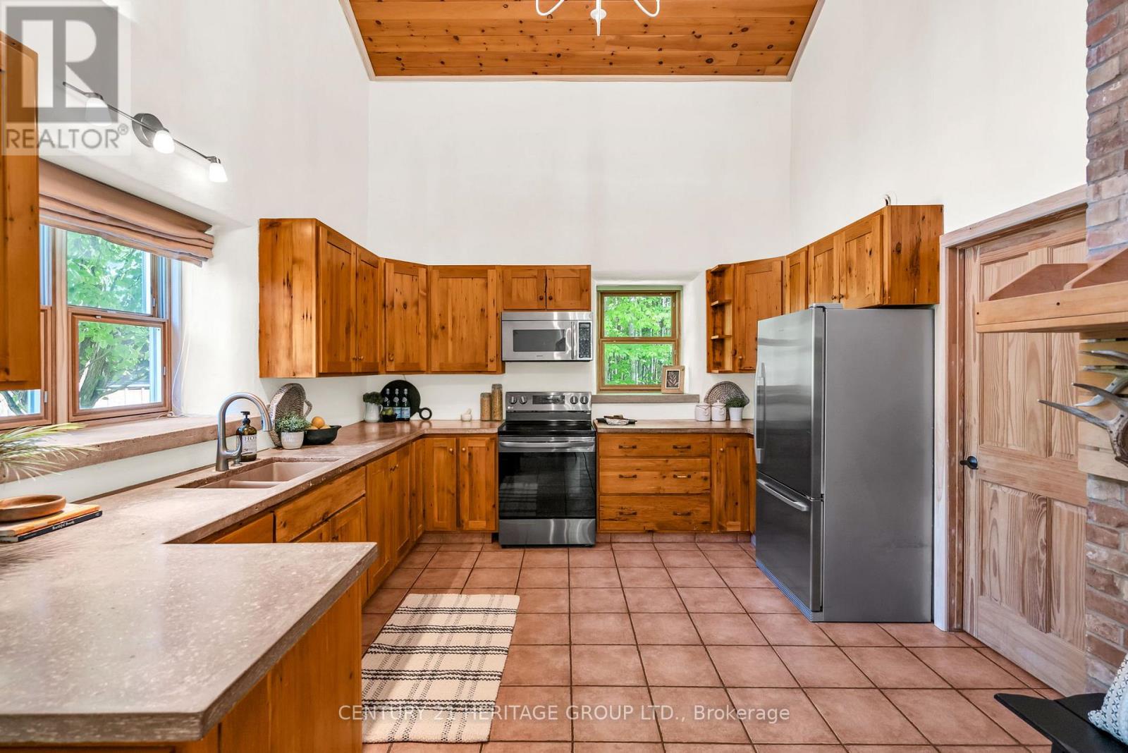 5745 Line 3 N, Oro-Medonte, Ontario  L4R 4K3 - Photo 11 - S12159322