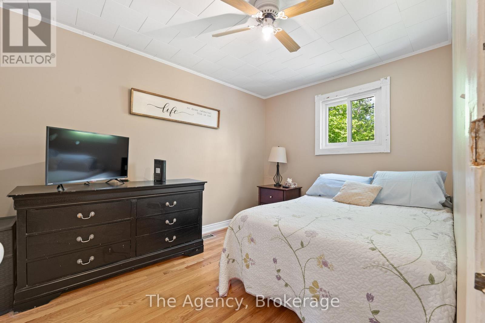 3 Phyllis Street, Fort Erie, Ontario  L2A 3Y1 - Photo 11 - X12159562