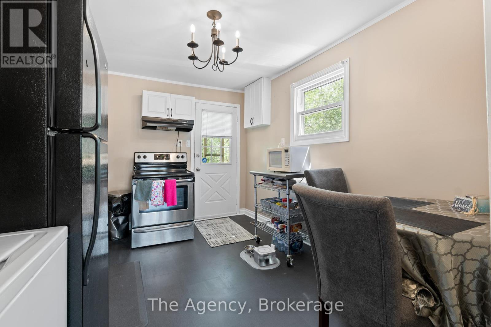3 Phyllis Street, Fort Erie, Ontario  L2A 3Y1 - Photo 15 - X12159562