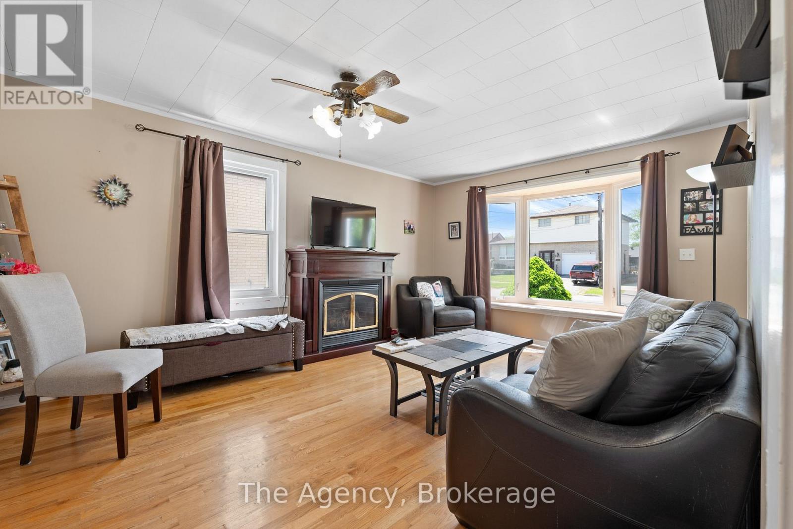 3 Phyllis Street, Fort Erie, Ontario  L2A 3Y1 - Photo 6 - X12159562