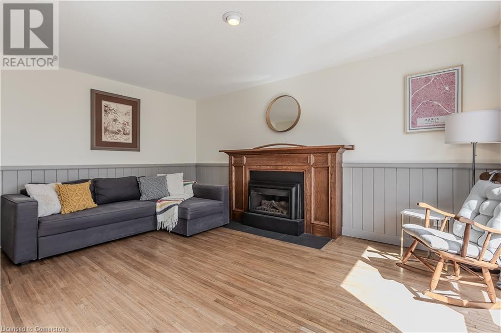 21 Cedar Street, Waterdown, Ontario  L0R 2H0 - Photo 17 - 40730271