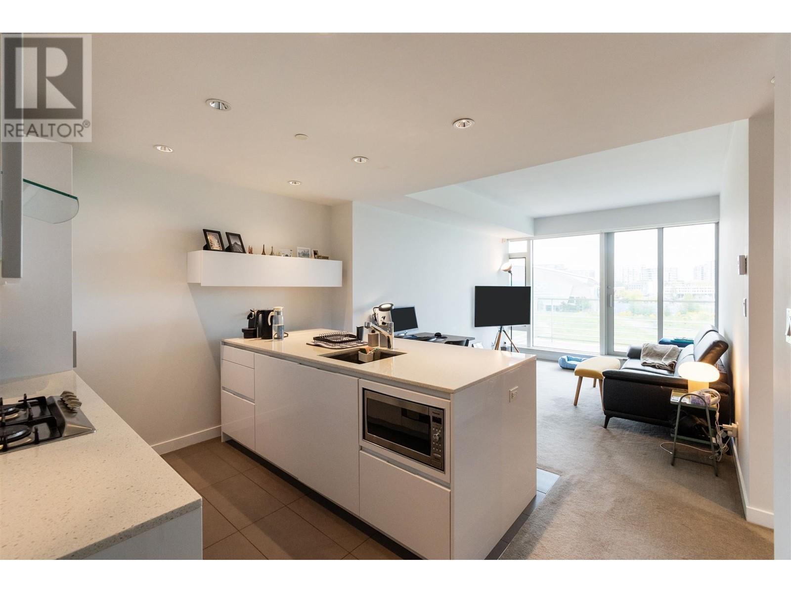 403 5111 Brighouse Way, Richmond, British Columbia  V7C 0A6 - Photo 1 - R3004321