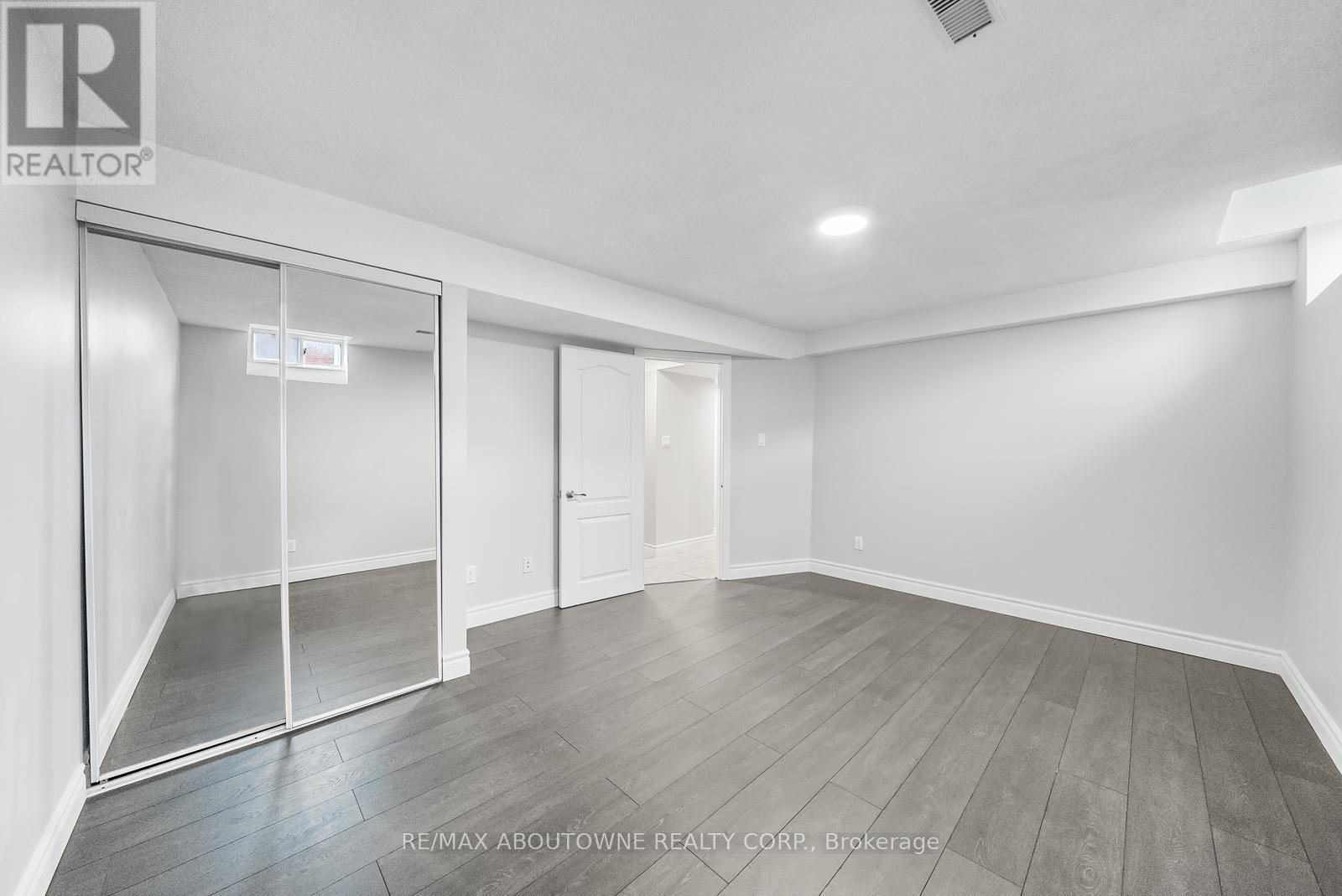 71 Cobblehill Crescent, Brampton, Ontario  L6P 2M3 - Photo 43 - W12159267