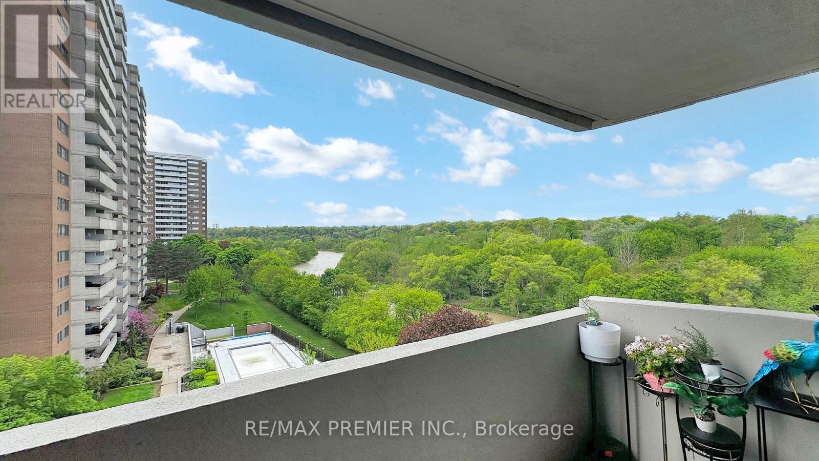 710 - 270 Scarlett Road, Toronto (Rockcliffe-Smythe), Ontario  M6N 4X7 - Photo 27 - W12159274
