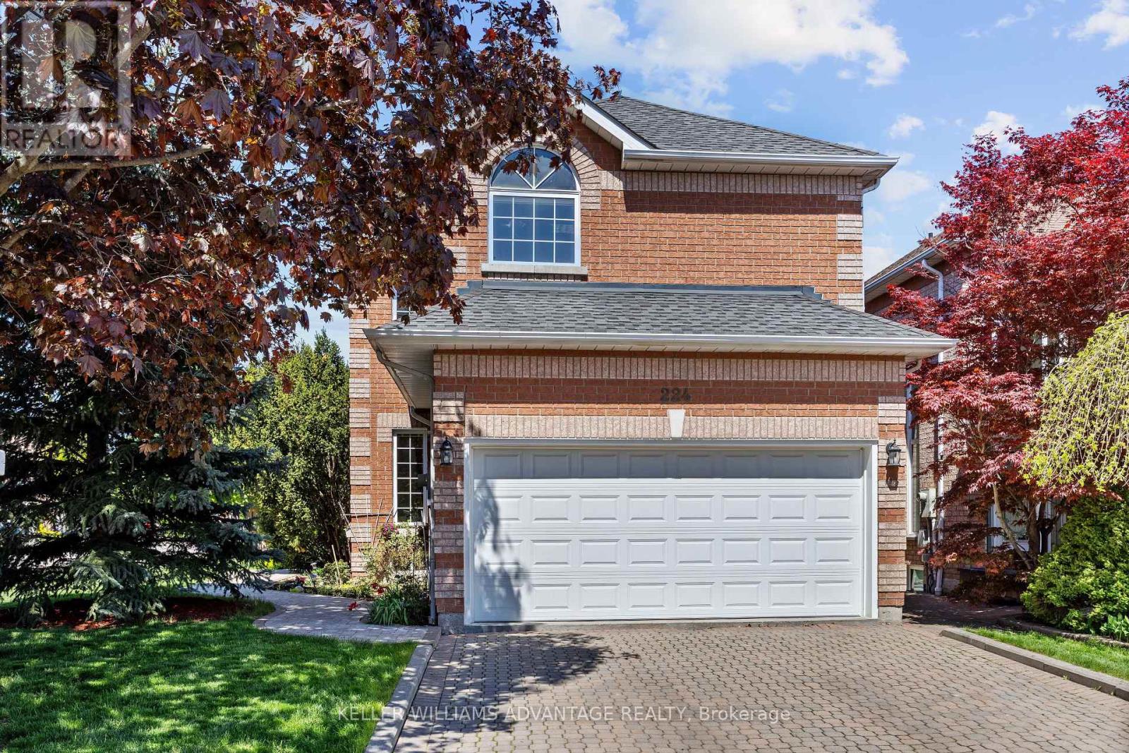 224 Cossack Court, Mississauga (Fairview), Ontario  L5B 4C2 - Photo 2 - W12159309
