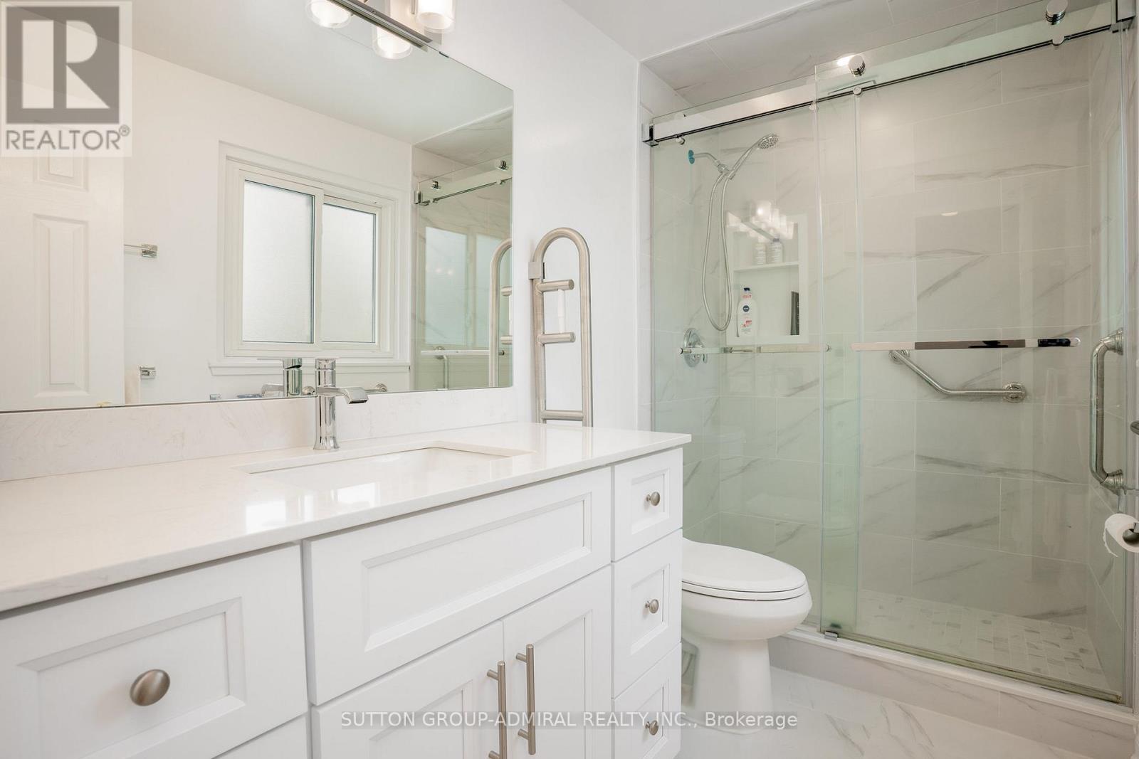 43 Vanderbrent Crescent, Toronto (Willowridge-Martingrove-Richview), Ontario  M9R 3W9 - Photo 23 - W12159320