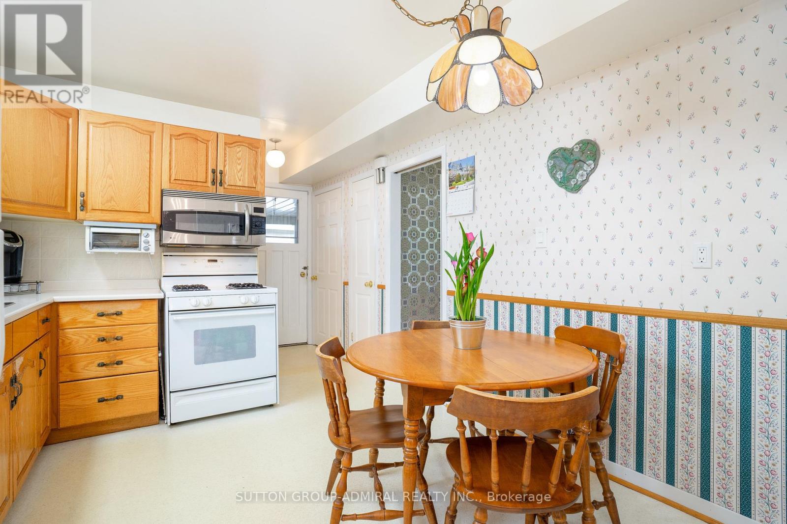 43 Vanderbrent Crescent, Toronto (Willowridge-Martingrove-Richview), Ontario  M9R 3W9 - Photo 9 - W12159320