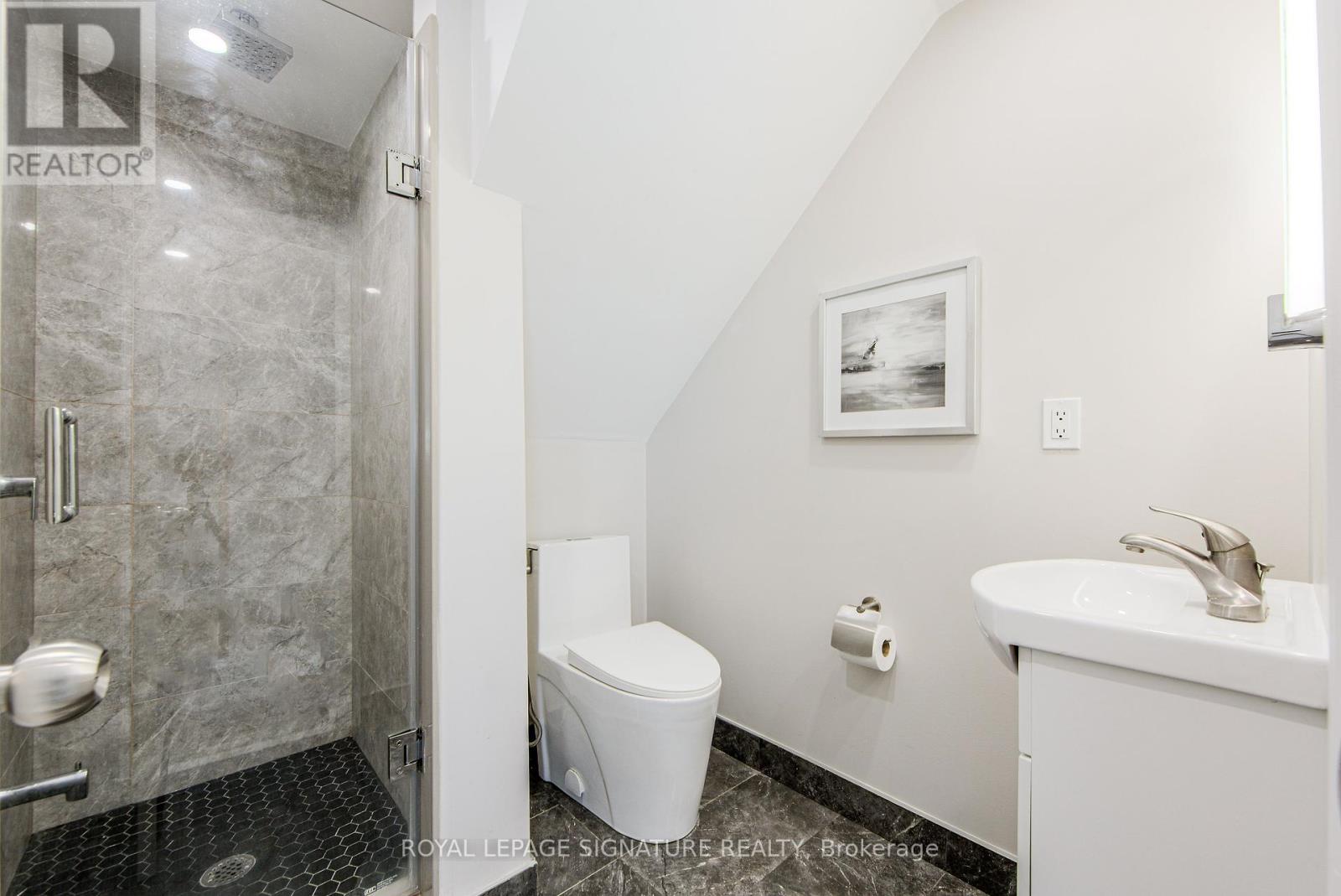 19 Schell Avenue, Toronto (Briar Hill-Belgravia), Ontario  M6E 2S7 - Photo 23 - W12159368