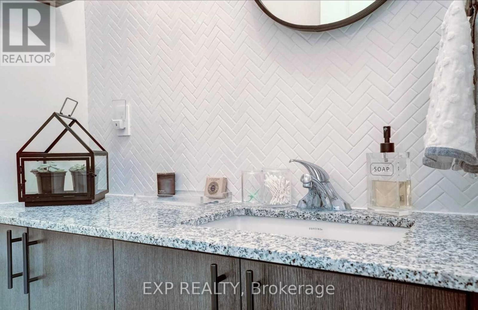 419 - 2522 Keele Street, Toronto, Ontario  M6L 0A2 - Photo 6 - W12159436