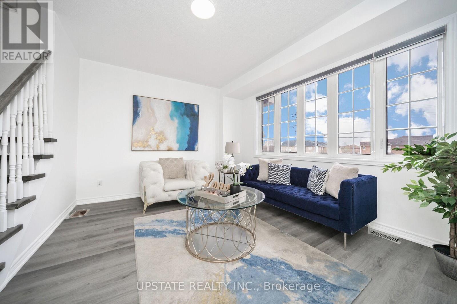 5 Telegraph Street, Brampton, Ontario  L6Z 0J2 - Photo 4 - W12159461