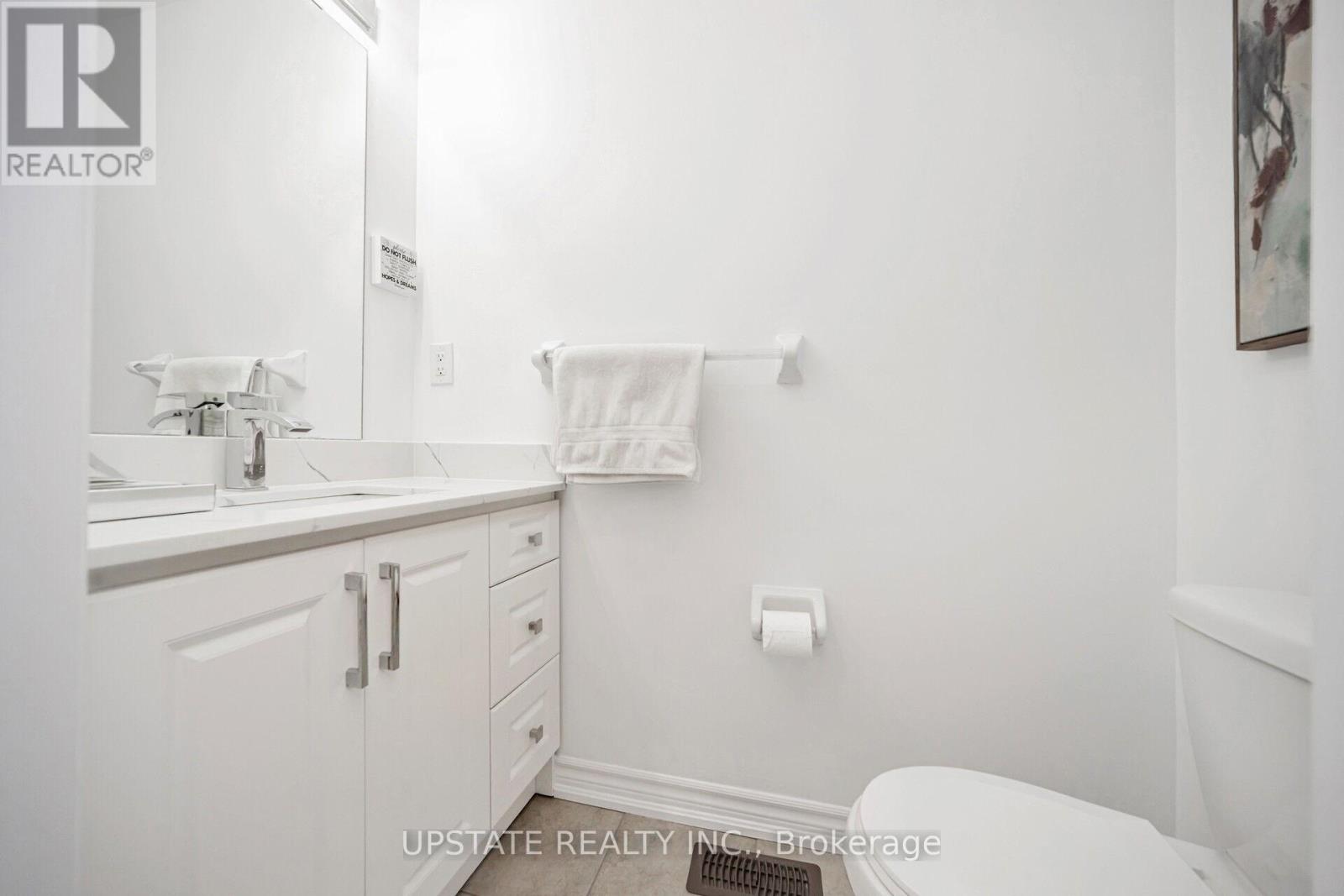 5 Telegraph Street, Brampton, Ontario  L6Z 0J2 - Photo 8 - W12159461