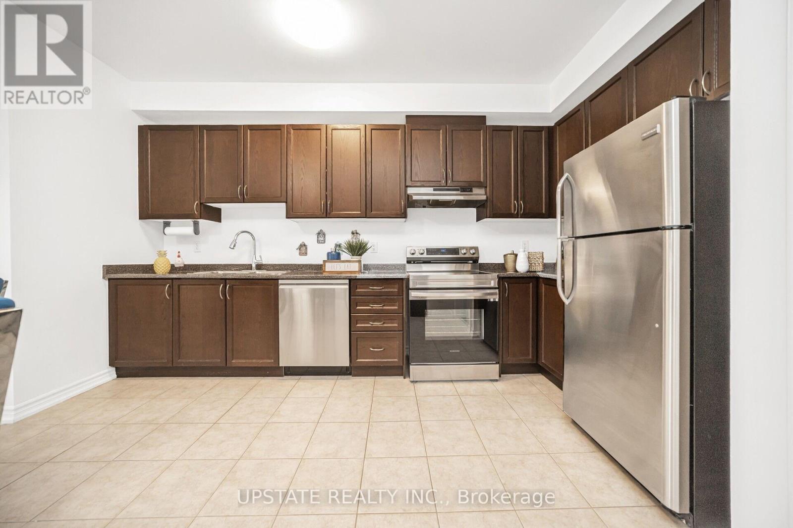 5 Telegraph Street, Brampton, Ontario  L6Z 0J2 - Photo 9 - W12159461