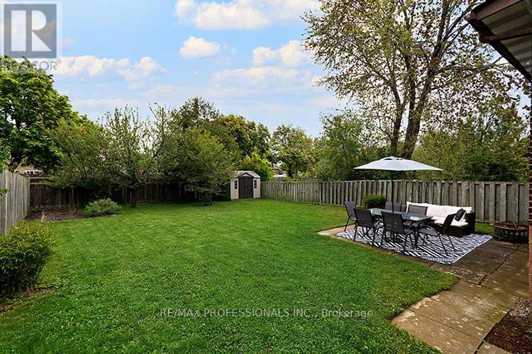 2405 Culver Way, Mississauga, Ontario  L5B 2P8 - Photo 45 - W12159479