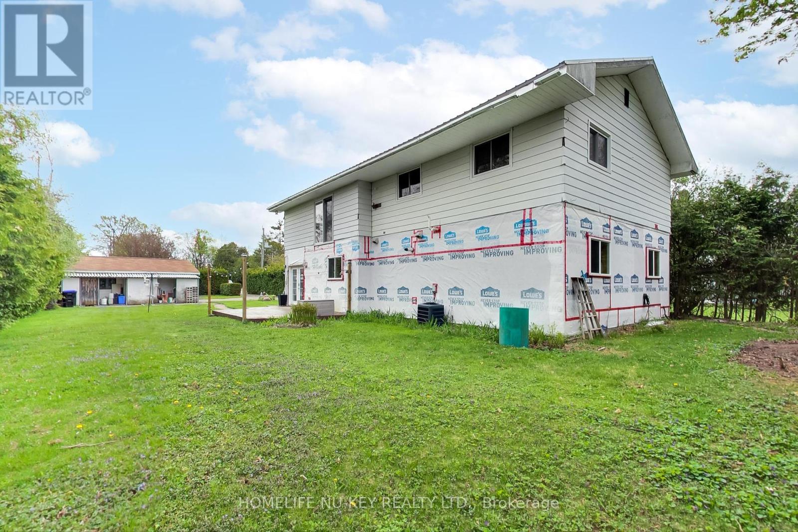 2242 Mildred Avenue, Innisfil, Ontario  L9S 2B8 - Photo 10 - N12159462