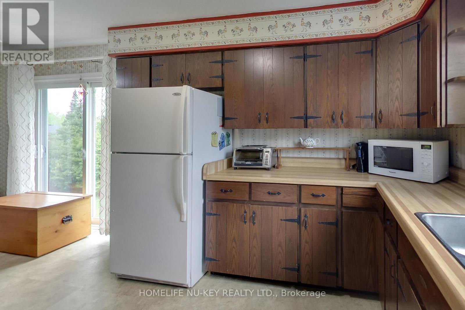 2242 Mildred Avenue, Innisfil, Ontario  L9S 2B8 - Photo 21 - N12159462