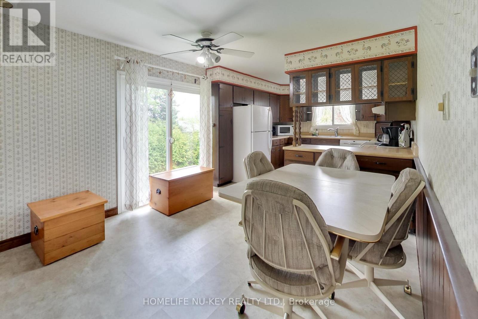 2242 Mildred Avenue, Innisfil, Ontario  L9S 2B8 - Photo 17 - N12159462