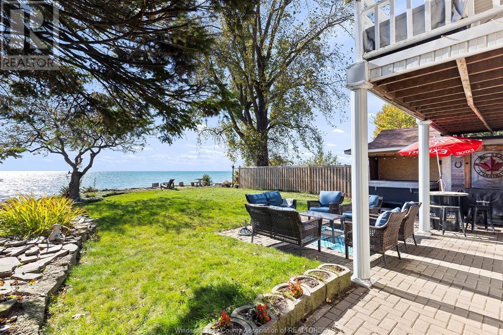 181 LAKEWOOD DRIVE, Amherstburg, Ontario