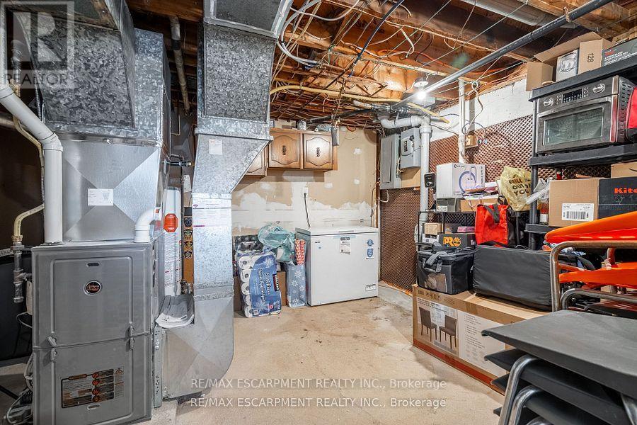 14 Milton Road, St. Catharines, Ontario  L2P 3E8 - Photo 37 - X12159300
