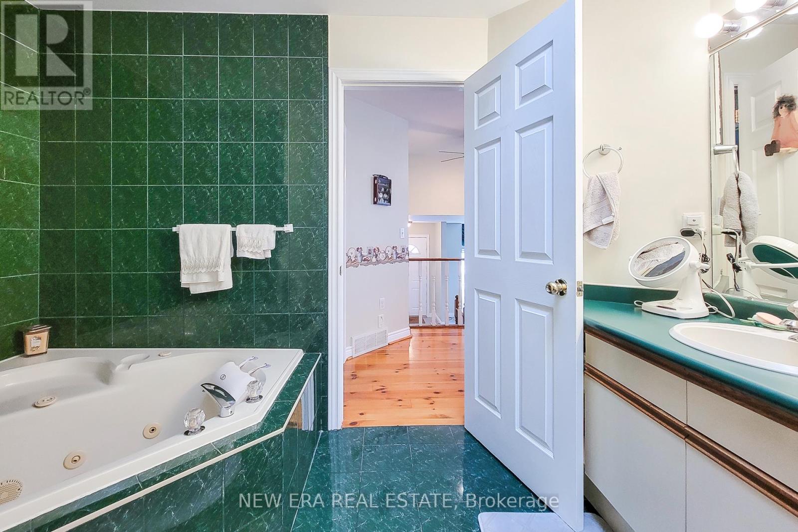 160 Davis Street, Port Colborne, Ontario  L3K 1Z1 - Photo 26 - X12159325