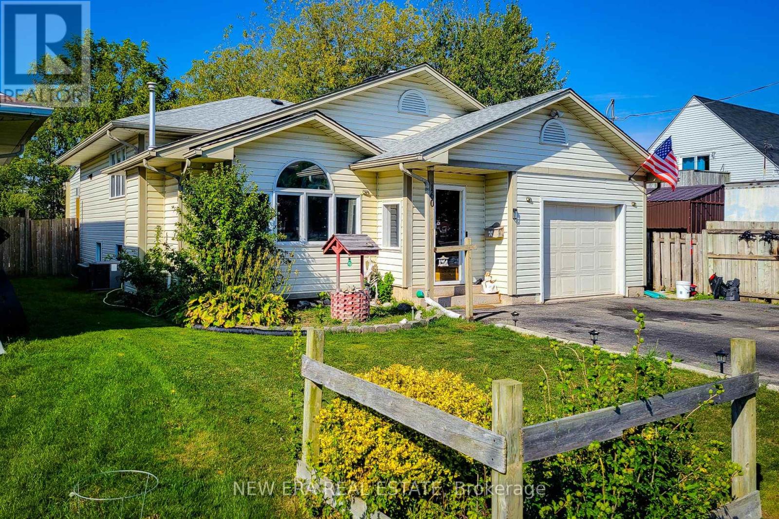160 Davis Street, Port Colborne, Ontario  L3K 1Z1 - Photo 3 - X12159325