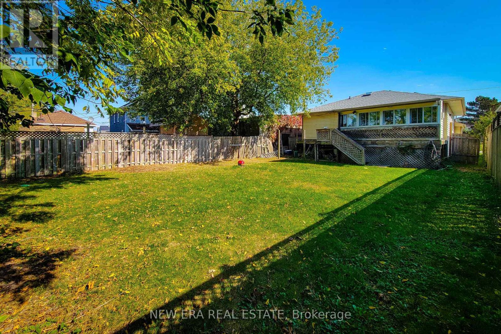 160 Davis Street, Port Colborne, Ontario  L3K 1Z1 - Photo 4 - X12159325